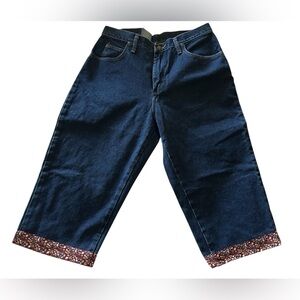 Women's Wrangler Capri with Floral Trim